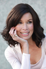 Load image into Gallery viewer, Jon Renau Wigs - Kelly (#5909)
