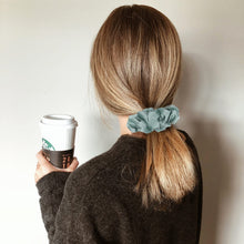Load image into Gallery viewer, Silk Hair Ties Scrunchies Gift Set -6 Pack
