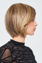 Load image into Gallery viewer, Simply Charming Bob Tru2Life Synthetic Layered Bob Wig Average
