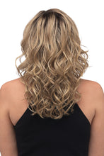 Load image into Gallery viewer, Estetica Wigs - Sevyn
