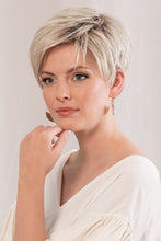 Load image into Gallery viewer, Estetica Wigs - Jett
