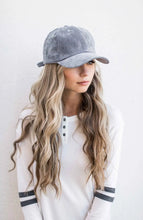 Load image into Gallery viewer, baseball cap with long wavy hair extension
