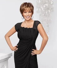 Load image into Gallery viewer, enchant wig by raquel welch
