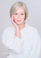 Load image into Gallery viewer, Hand-Tied Bellissima Wig by Belle Tress
