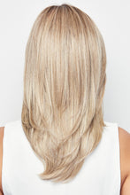 Load image into Gallery viewer, Raquel Welch Wigs - Spotlight - Petite
