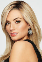 Load image into Gallery viewer, Raquel Welch Wigs - Spotlight - Petite
