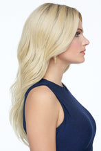 Load image into Gallery viewer, Raquel Welch Wigs - Statement Style Petite
