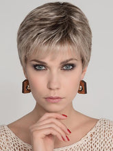 Load image into Gallery viewer, Mia Mono | Hair Power | Synthetic Wig Ellen Wille
