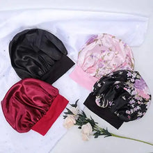 Load image into Gallery viewer, satin sleep cap - 4pc set
