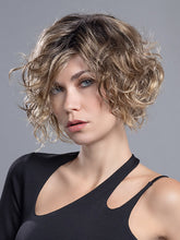 Load image into Gallery viewer, Turn | Changes Collection | Synthetic Wig Ellen Wille
