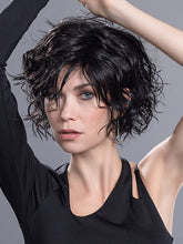 Load image into Gallery viewer, Turn | Changes Collection | Synthetic Wig Ellen Wille
