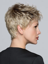 Load image into Gallery viewer, Tab | Perucci | Synthetic Wig Ellen Wille
