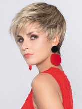 Load image into Gallery viewer, Point | Perucci | Synthetic Wig Ellen Wille
