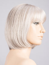 Load image into Gallery viewer, Sue Mono | Hair Power | Synthetic Wig Ellen Wille
